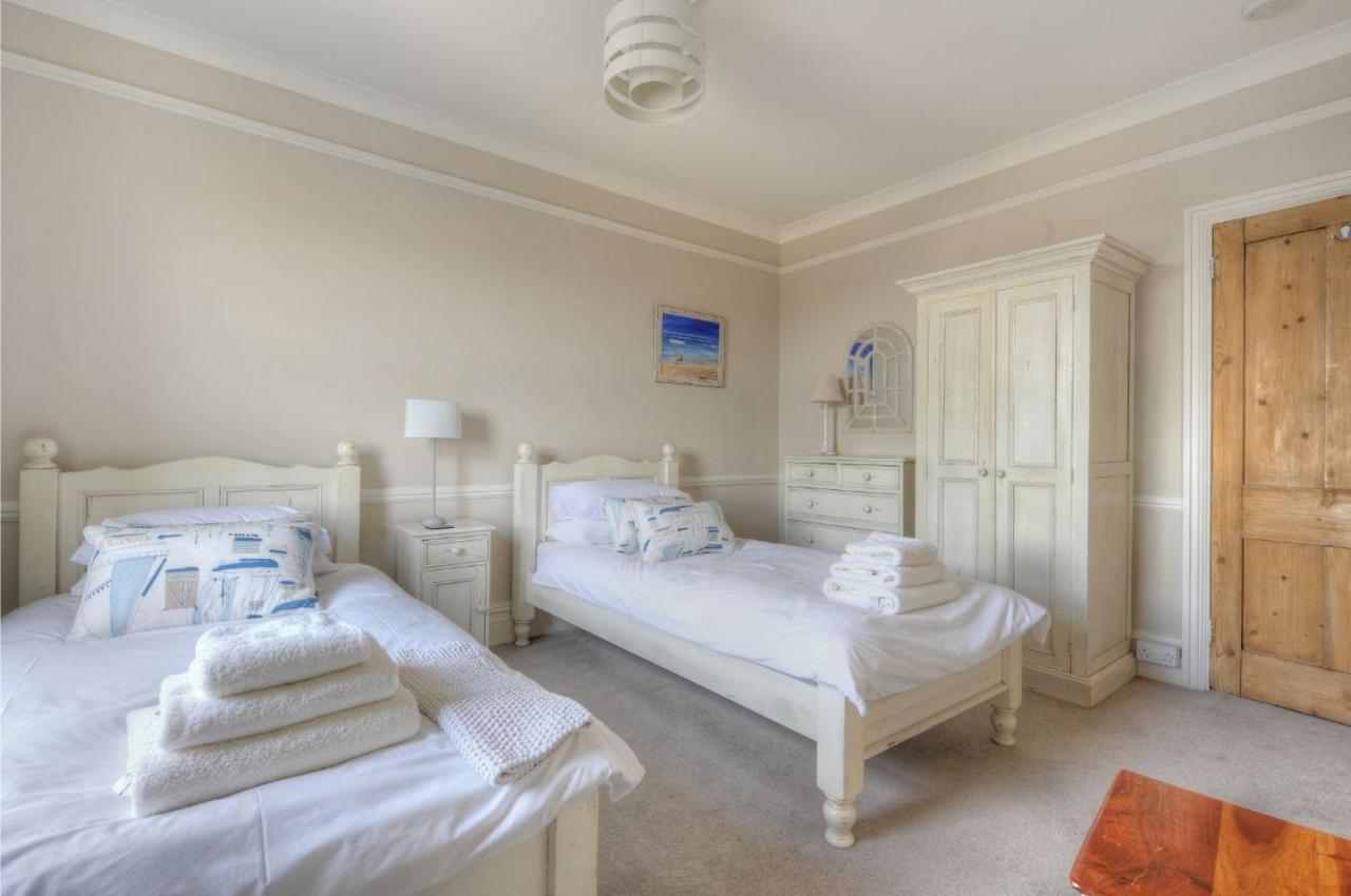 2 Hadleigh Villas Лайм Риджис Екстериор снимка